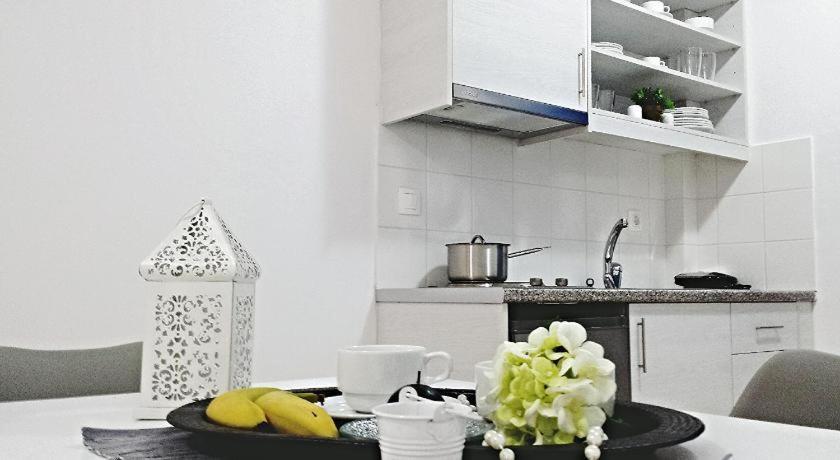 Crown Apartments Каливес Экстерьер фото